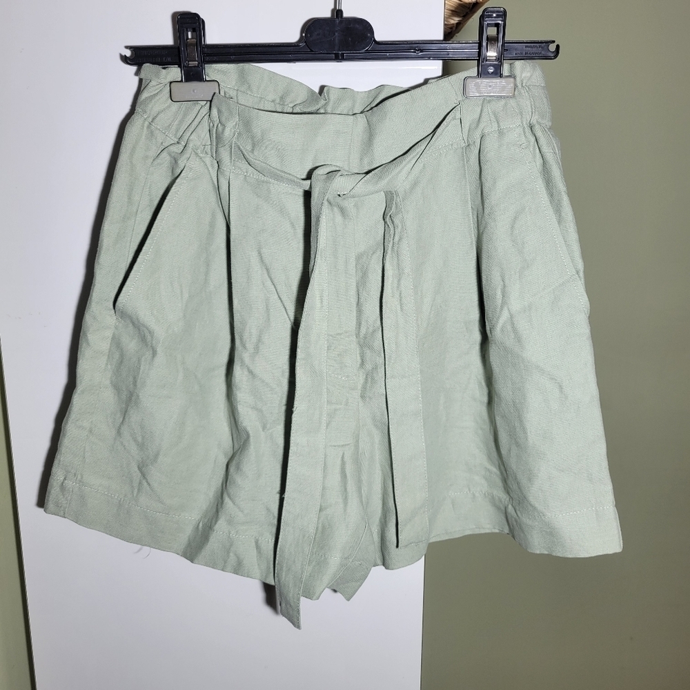 ❤ 3 For $35 Aritzia wilfred waist tie front high waist linen shorts loose fit 6